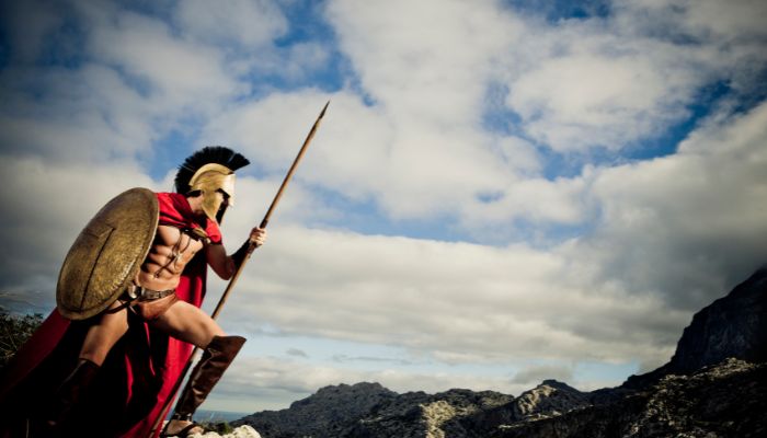 Allenamento Spartano: migliori esercizi per massa e definizione